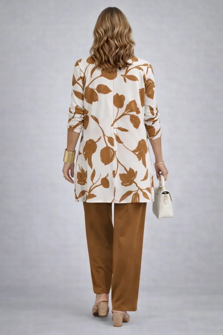 Henrietta | Conjunto de Tres Piezas Caramelo con Estampado de Hojas