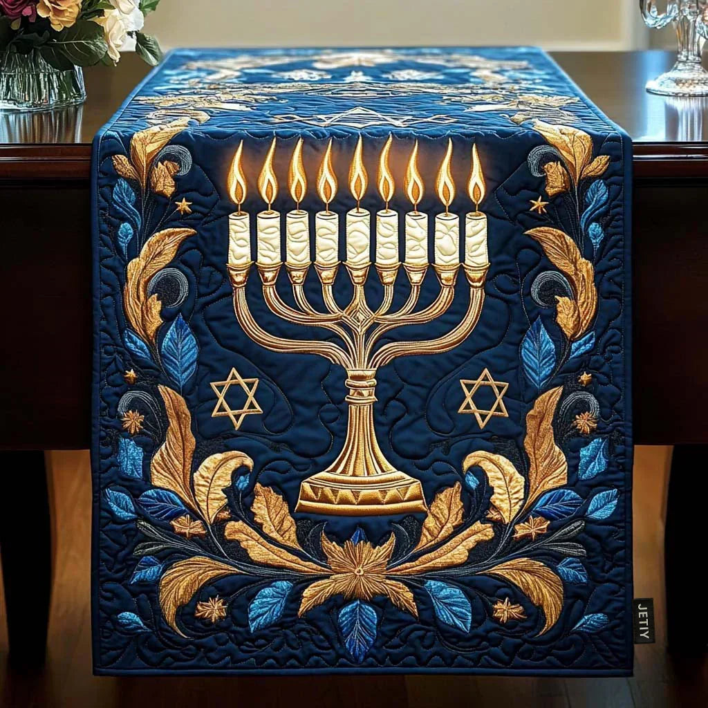 Mantel de Mesa Acolchado - Menorah Iluminada