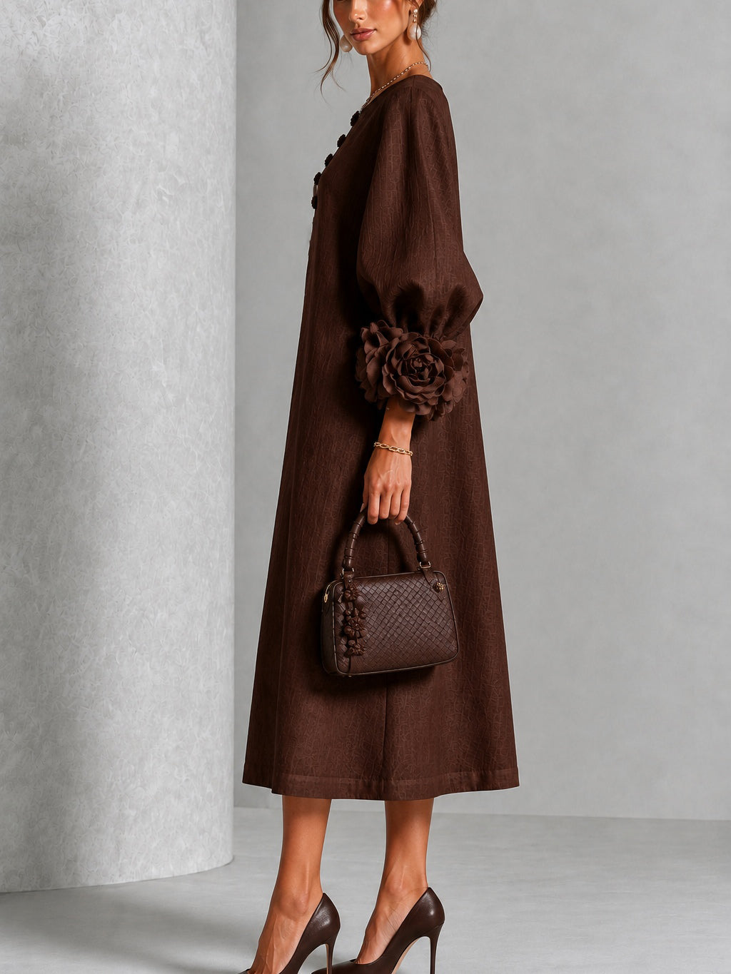 Beverly | Vestido Midi con Puños de Rosetas